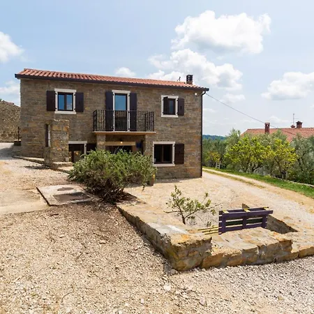 Dom wakacyjny Deja *